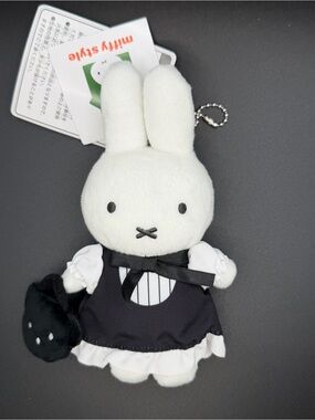 Miffy with gothic style outfits Plush /keychain MF27